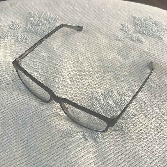 2/$25 🤗 Eyeglass frames. Has lenses in but I'm not sure what the strength is. - Picture 3 of 4